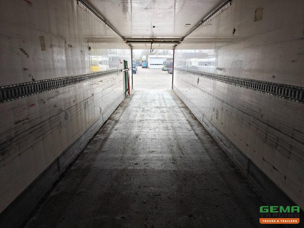 Renders ROC 12.18 NA 2-achsiger BPW – Lenkachse – Kühltransport – ThermoKing SLX400 – Ladebordwand 1500 kg