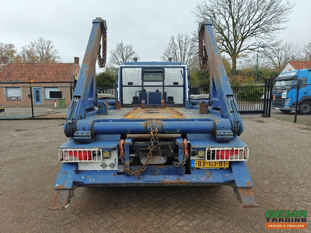 Scania P360 4x2 Daycab Euro 5 - Full air suspension - HyvaLift Portal arm system 14T - Rockinger - 05/2026 MOT