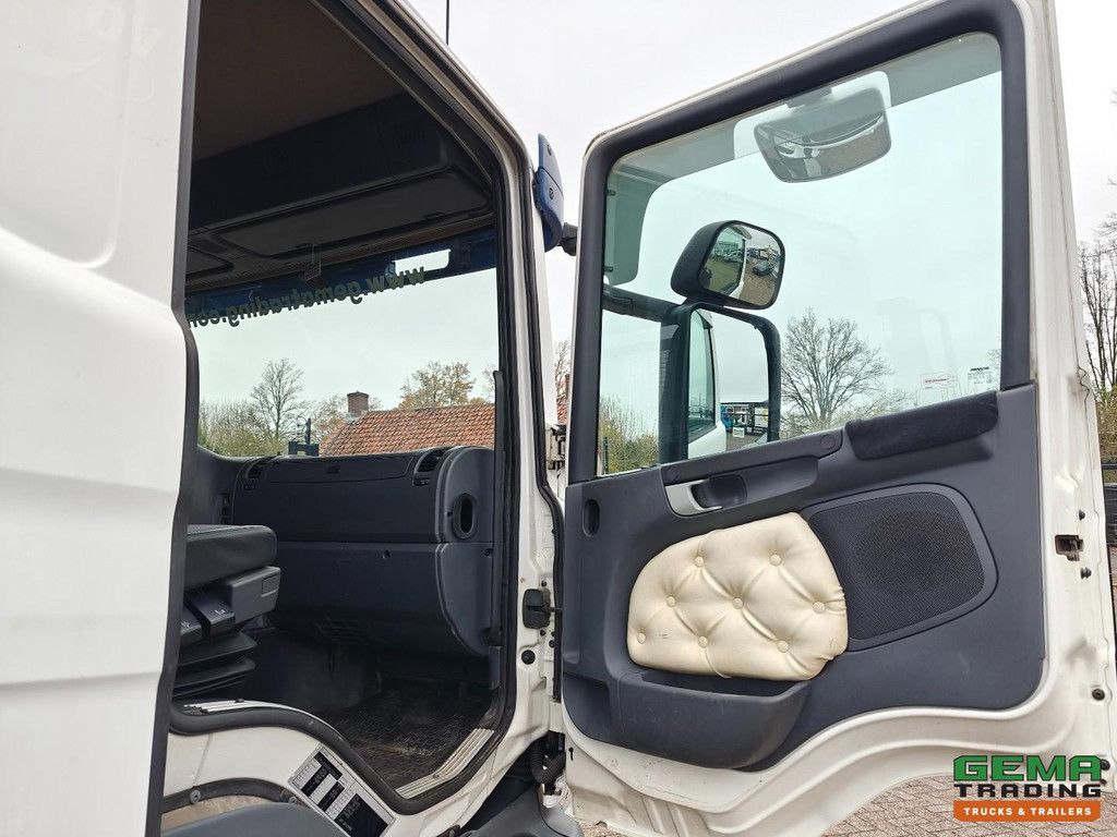 Scania P360 4x2 Daycab Euro 5 - Full air suspension - HyvaLift Portal arm system 14T - Rockinger - 05/2026 MOT