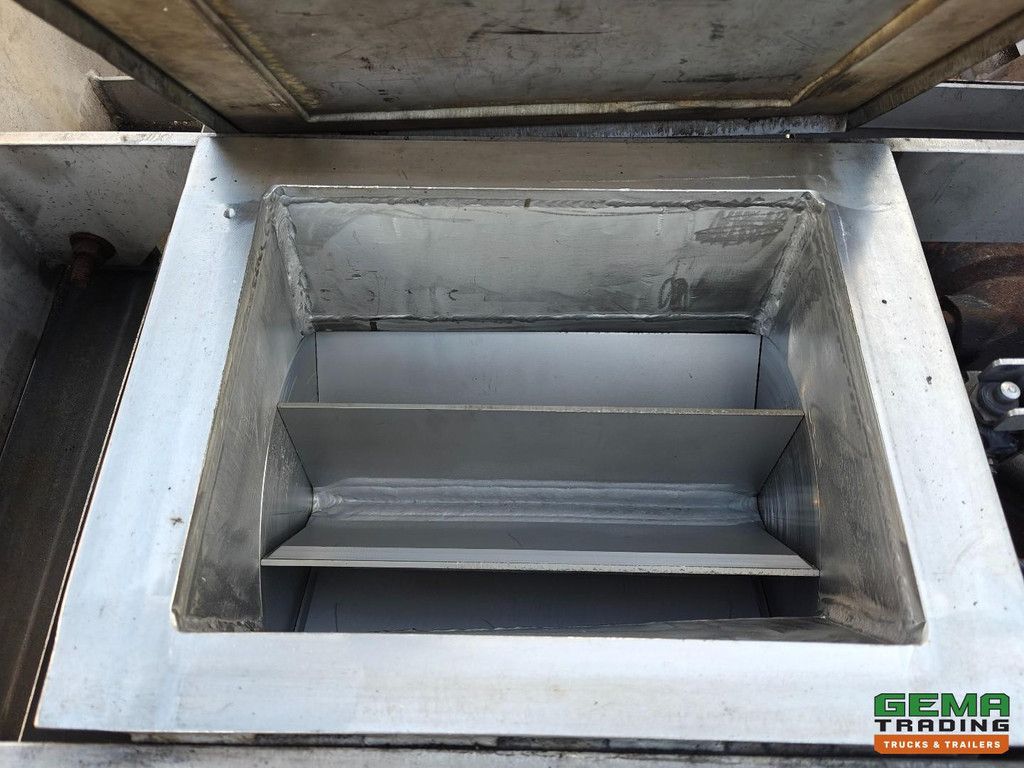 LAG O-3-CC 3 Axles BPW - 30FT Tipping Chassis - Rotary Feeder - 5420KG - Alcoa's - 09/2026 MOT