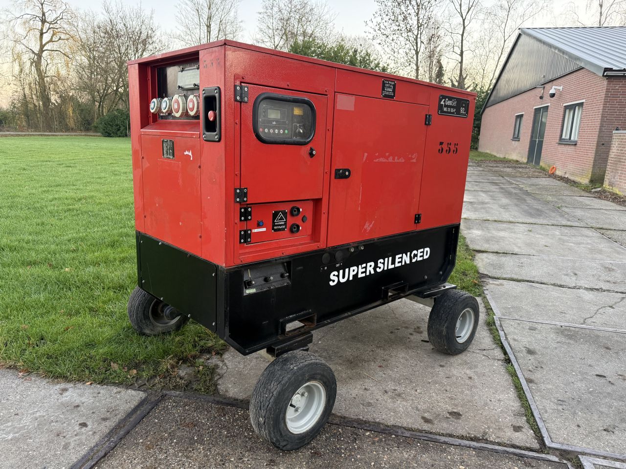 Genset 35kVa 1700h BJ2017 generator + kemmpi lasapparaat