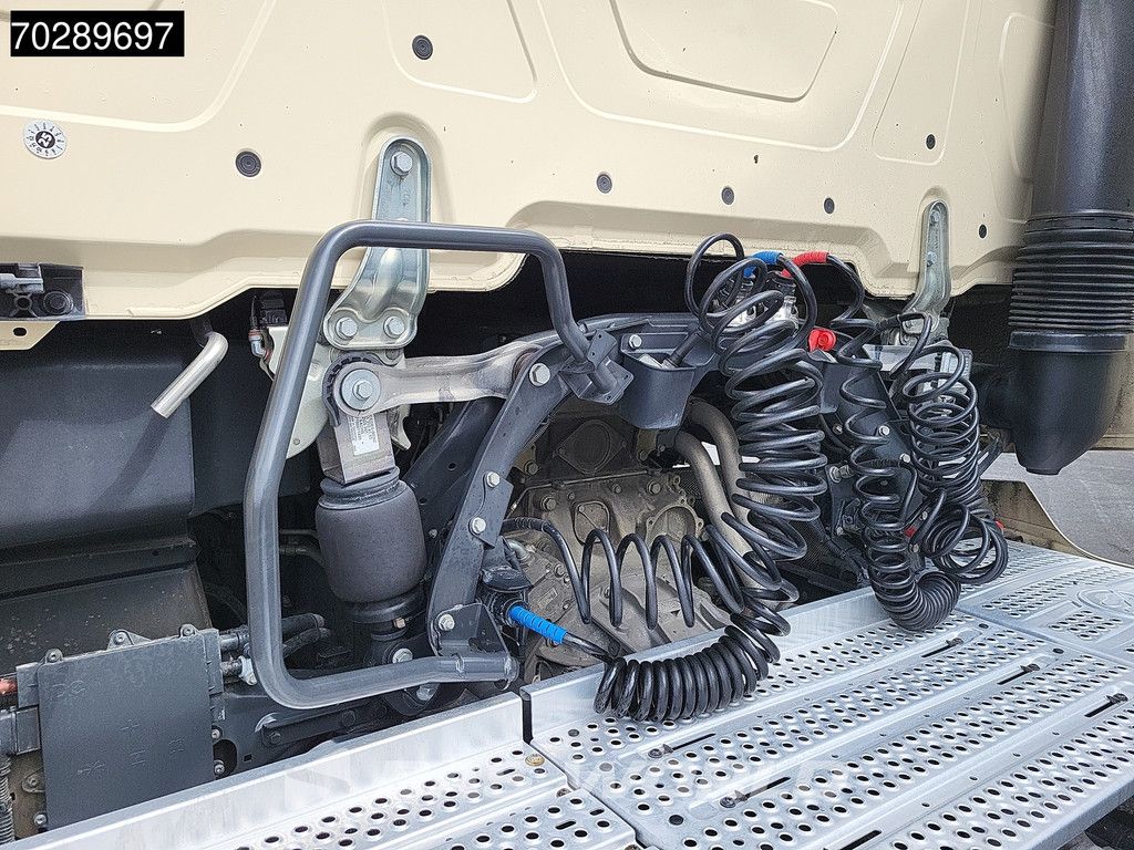 Mercedes Actros 1848 4X2 BigSpace Retarder Standklima PPC Navi ACC LED