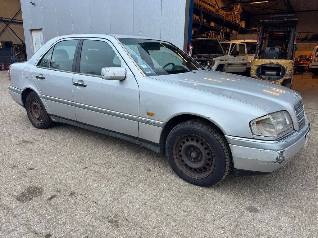 Mercedes-Benz C-klasse **C250 DIESEL-AIRCO-VOITURE FRANCAIS-FRENCH CAR**