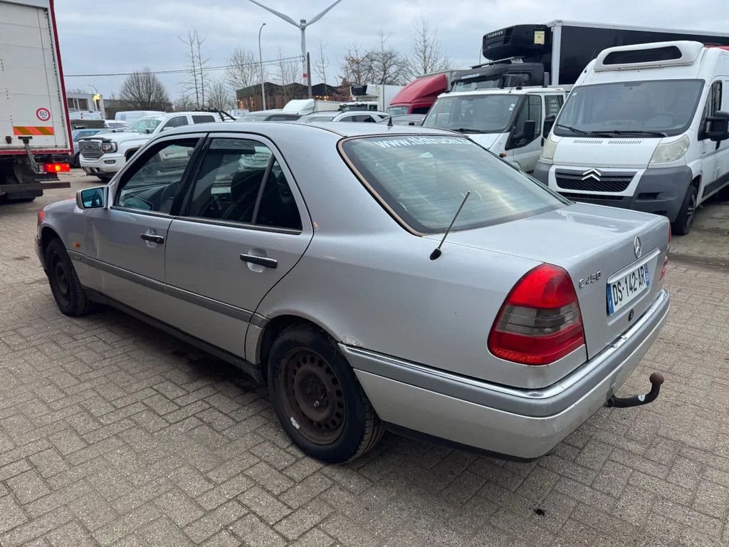 Mercedes-Benz C-klasse **C250 DIESEL-AIRCO-VOITURE FRANCAIS-FRENCH CAR**