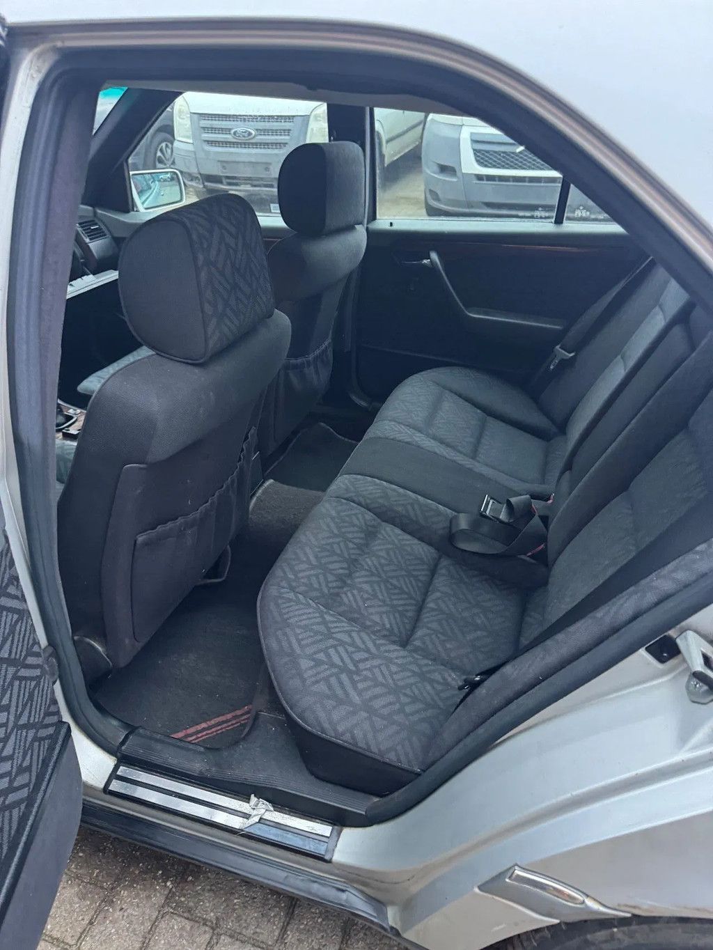 Mercedes-Benz C-klasse **C250 DIESEL-AIRCO-VOITURE FRANCAIS-FRENCH CAR**