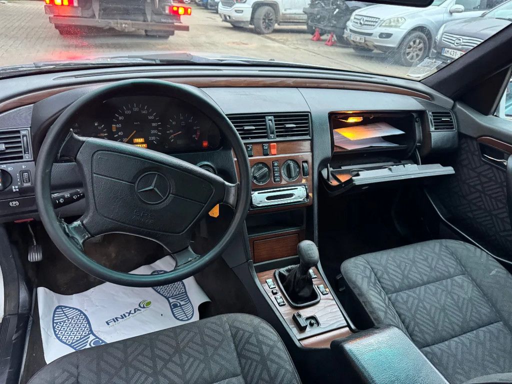 Mercedes-Benz C-klasse **C250 DIESEL-AIRCO-VOITURE FRANCAIS-FRENCH CAR**