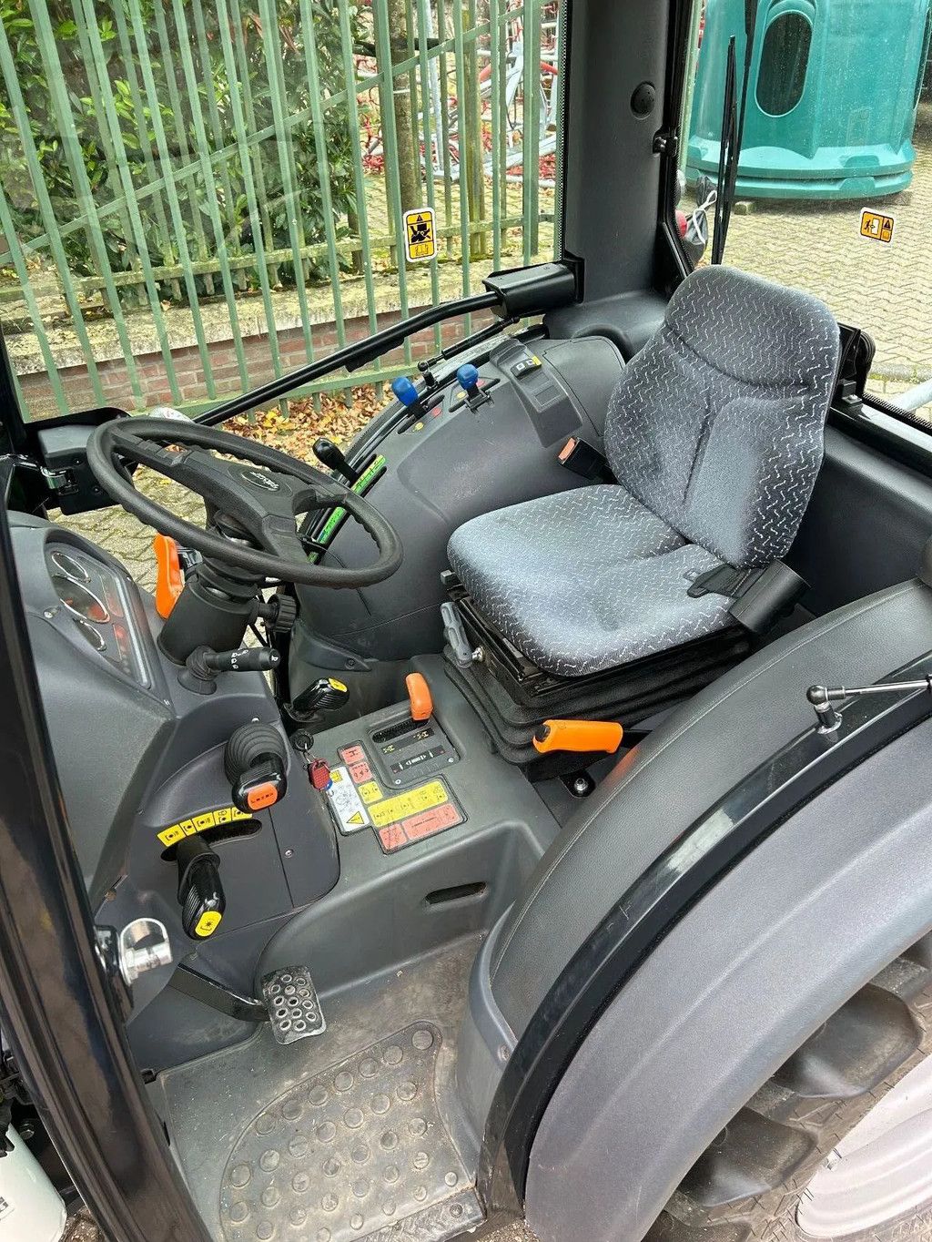 Deutz Agrokid 230 + Stoll frontlader