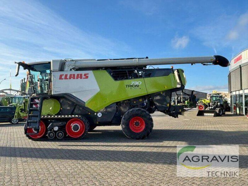 Claas TRION 730 TERRA TRAC