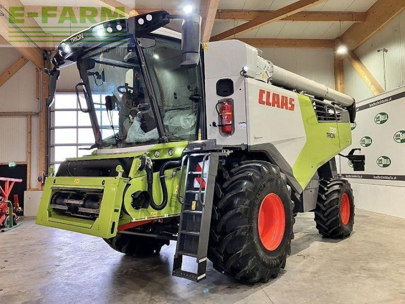 Claas trion 730