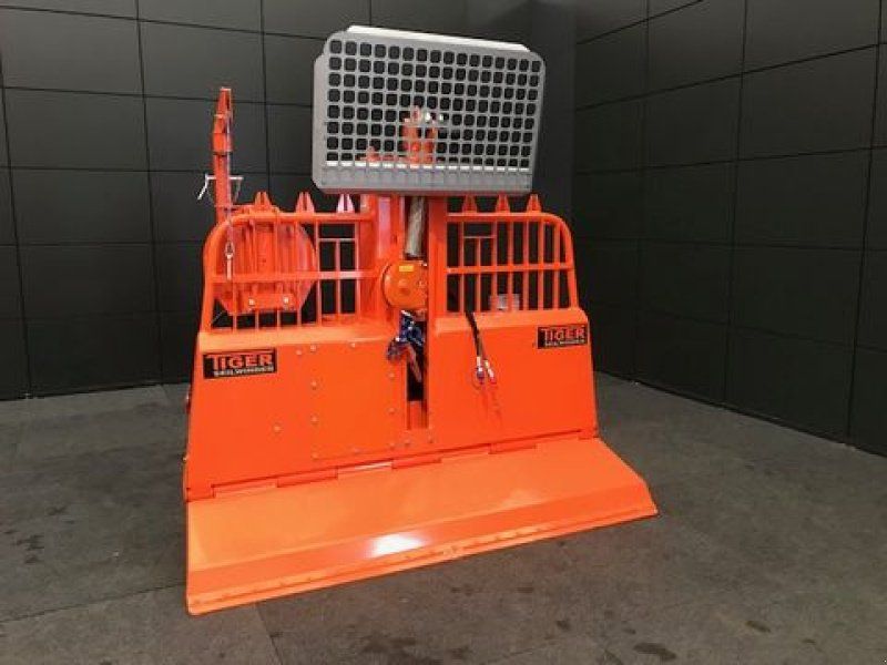 Tiger 12to mit Hilfswinde 2,4m Klappschild