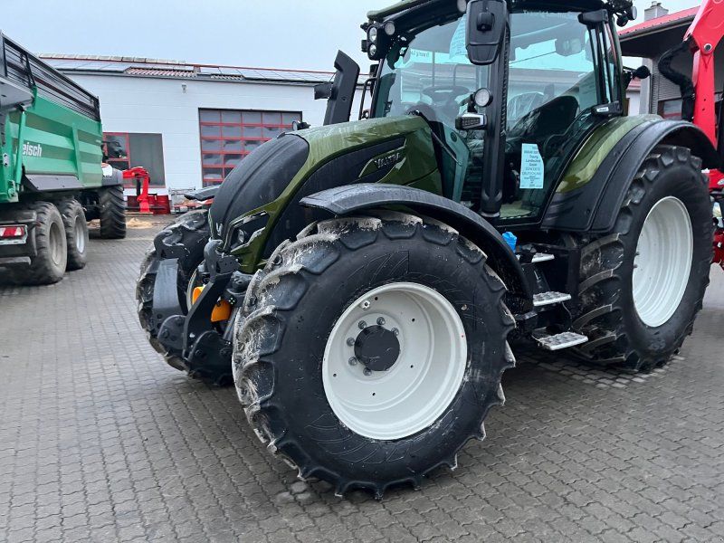 Valtra N175D Forst mit Rüfa
