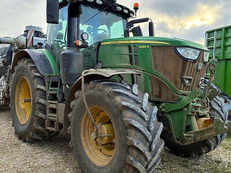 John Deere 6250 R
