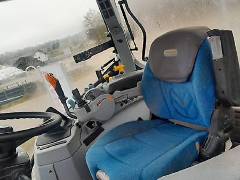 New Holland T 6080