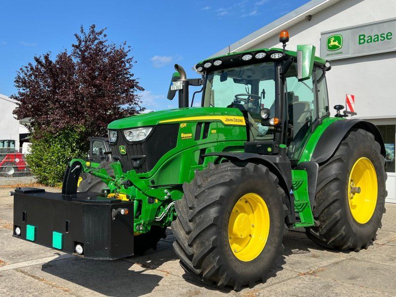 John Deere 6R185 Gen. 5 mit Frontzapfwelle