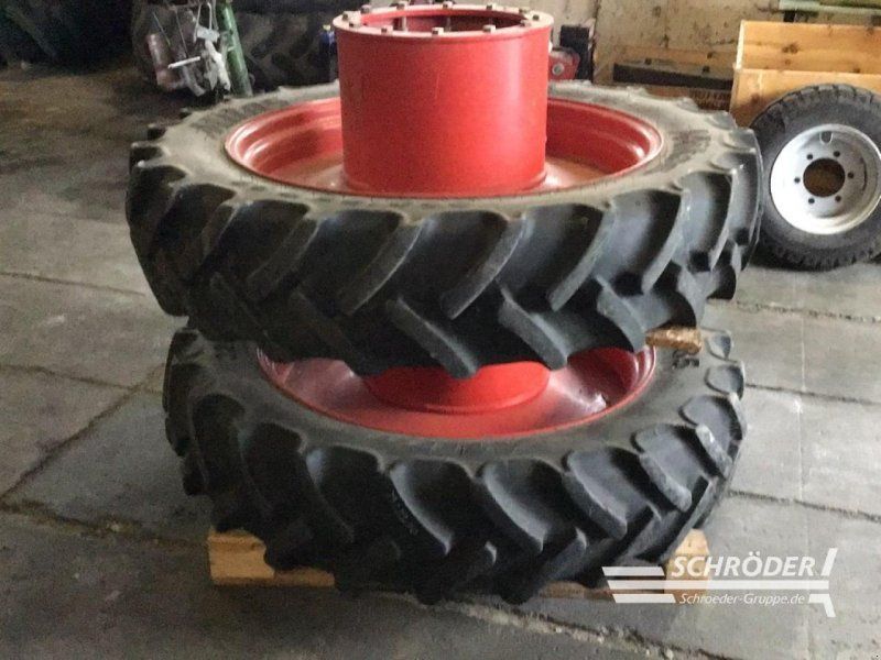 Fendt PFLEGERÄDER  2X320/85R38 + 2X320/105R54