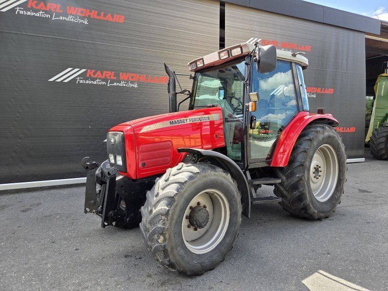 Massey Ferguson 6235-4