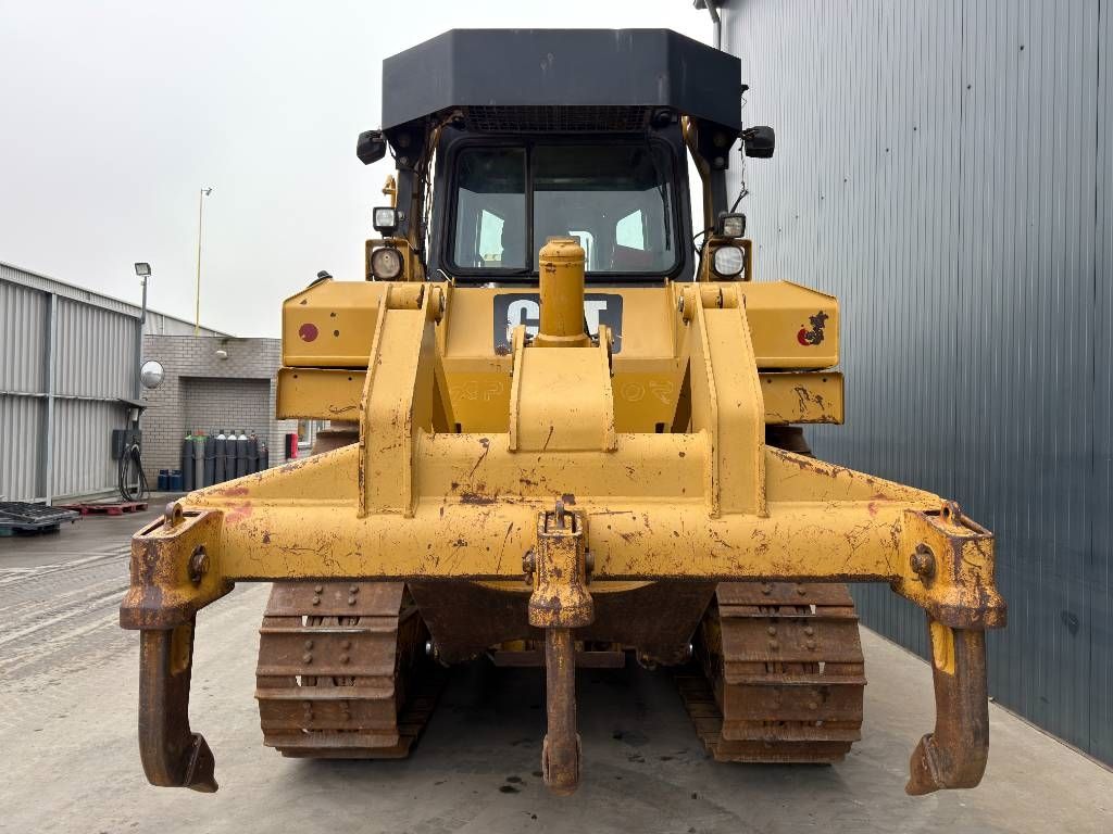 CAT D6T XL