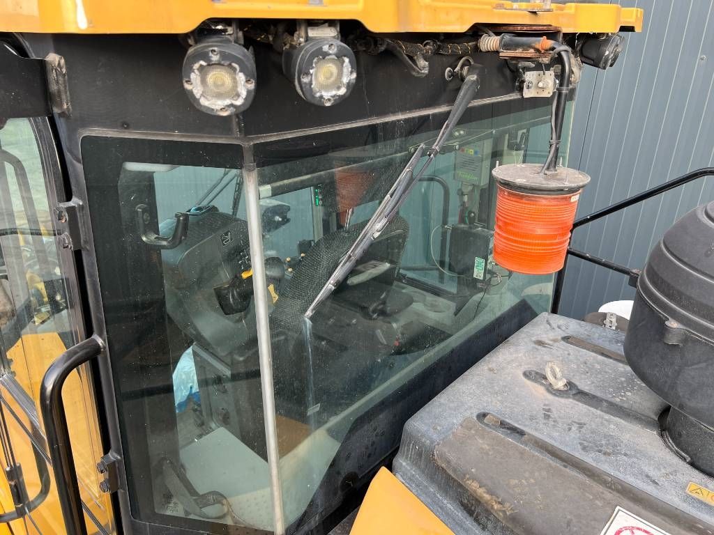 CAT 980M - DUTCH MACHINE