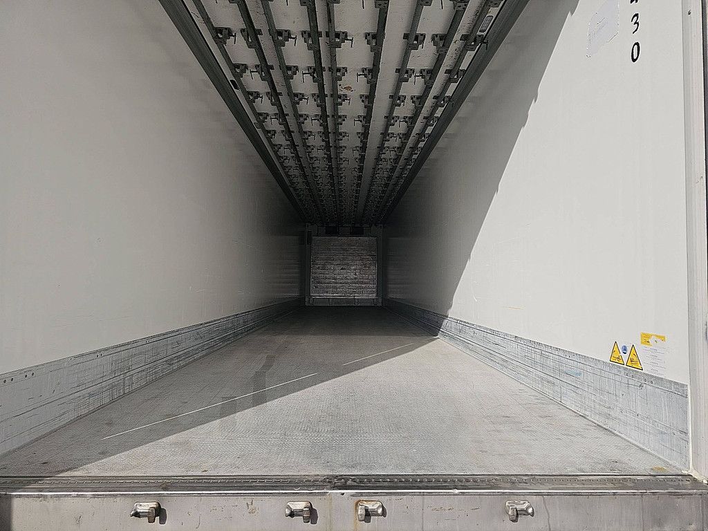 SCHMITZ SKO 24 EURO MEATRAIL