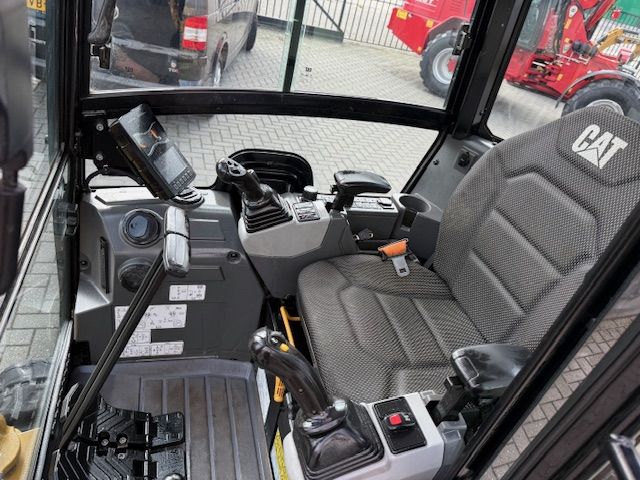 Caterpillar 302.7 bj2021 1400u SLP/SRT A/C 3T minigraver