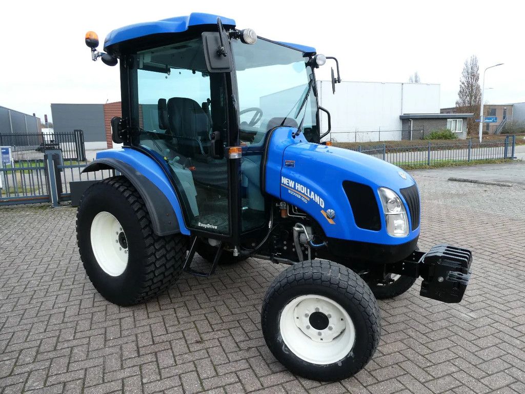 New Holland Boomer 45D 4wd CVT / 02211 Draaiuren / Zeer lage urenstand