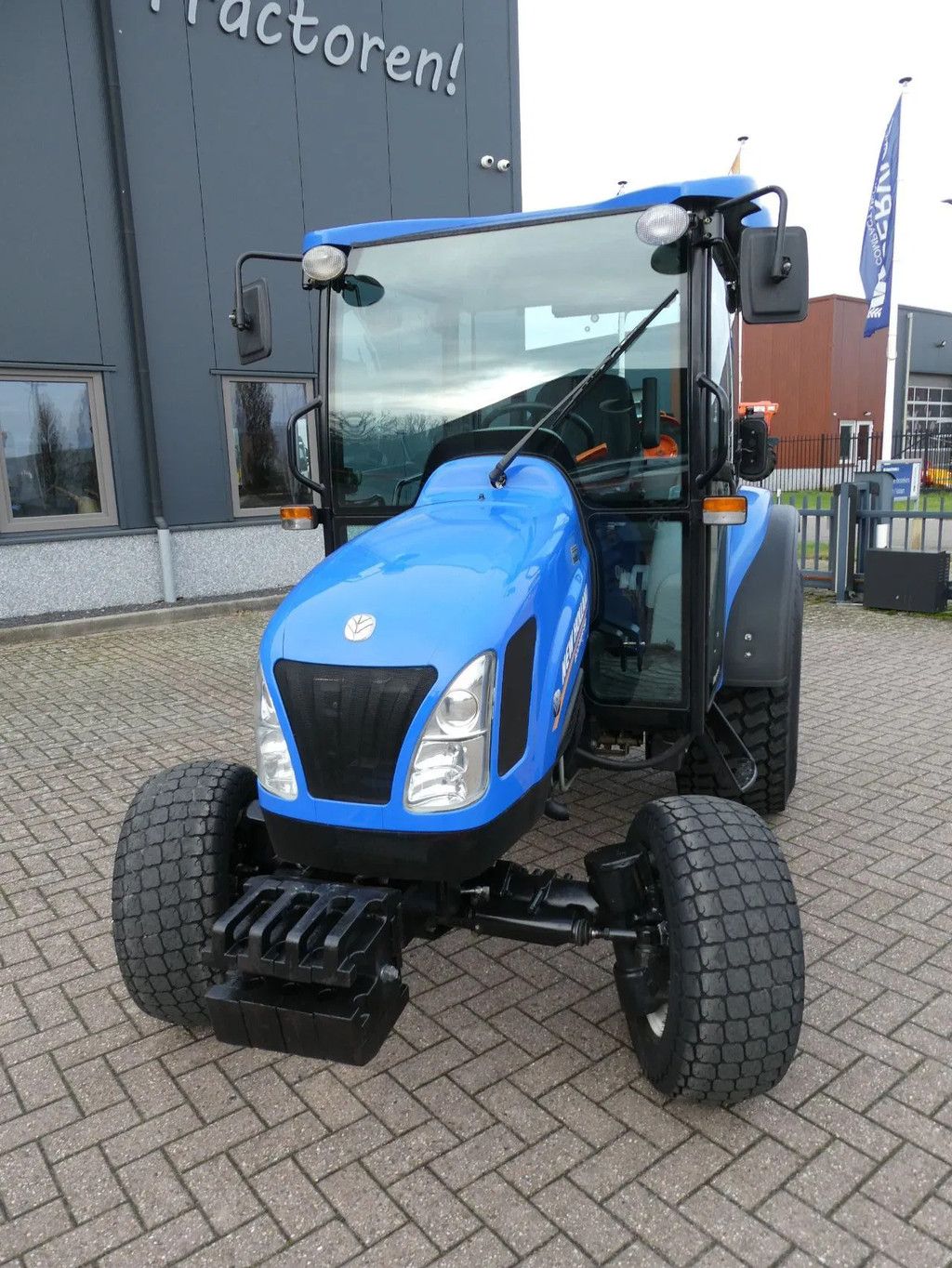 New Holland Boomer 45D 4wd CVT / 02211 Draaiuren / Zeer lage urenstand