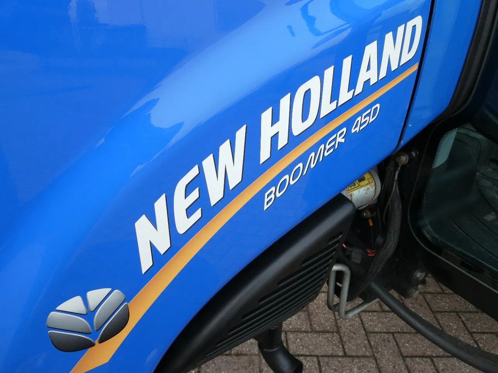 New Holland Boomer 45D 4wd CVT / 02211 Draaiuren / Zeer lage urenstand