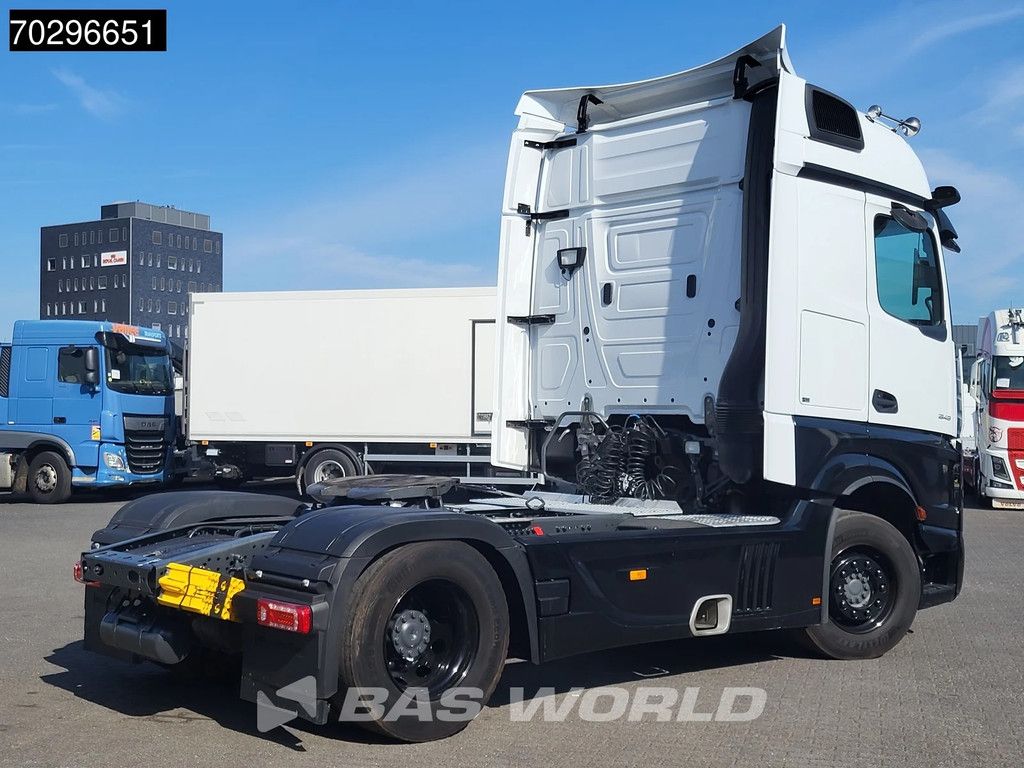 Mercedes Actros 1848 4X2 BigSpace Retarder ACC Standairco Navi Xenon ACC Euro 6