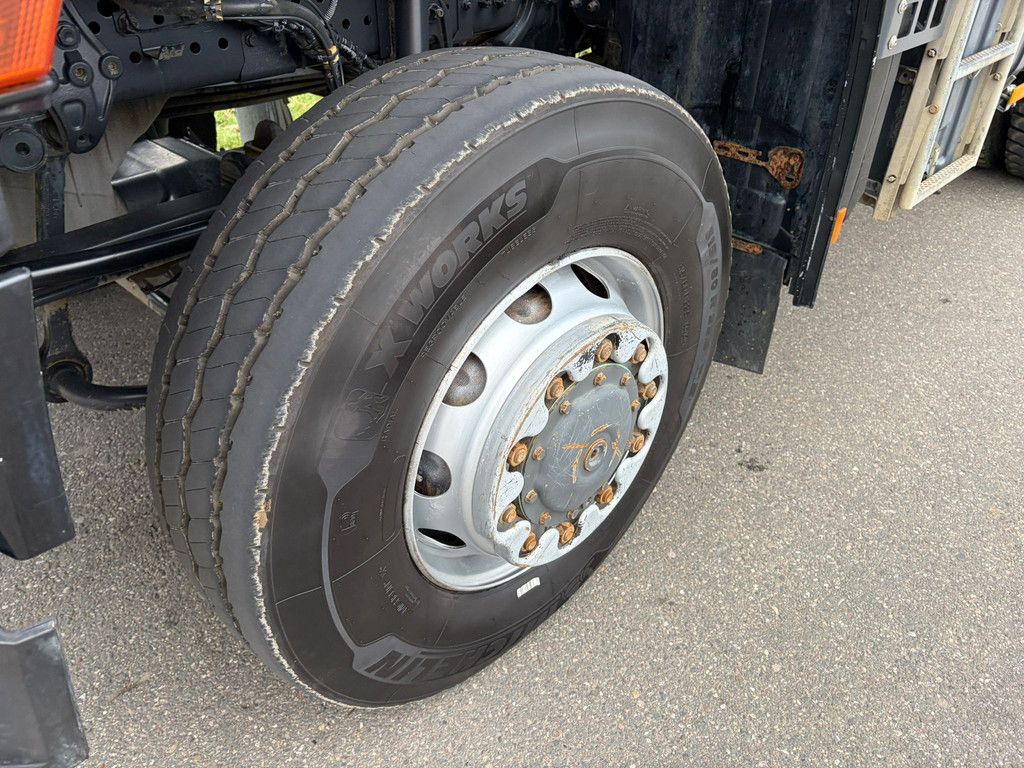 MercedesBenz AROCS 3345