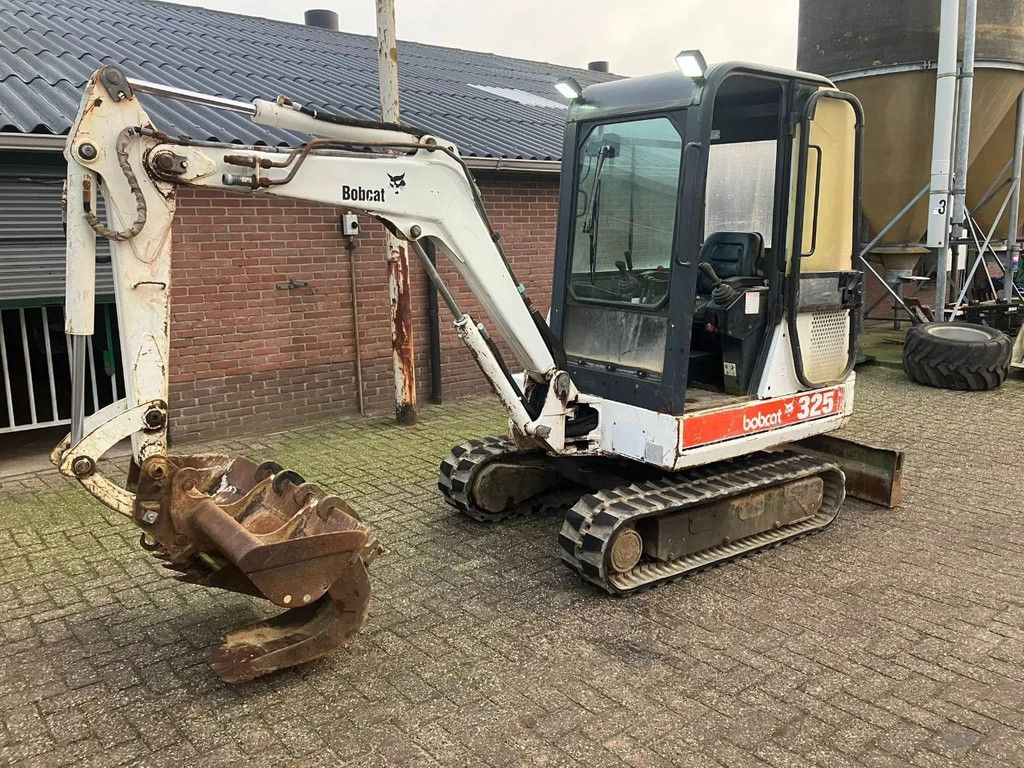 Bobcat 325 Minigraver Graafmachine