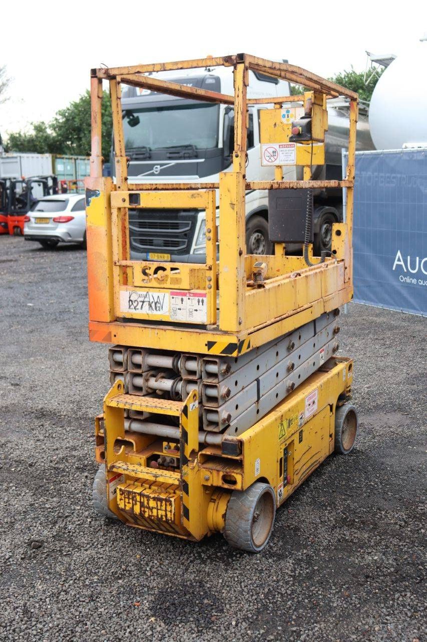 Scissor lift Genie GS-1932 Electric 7.6m