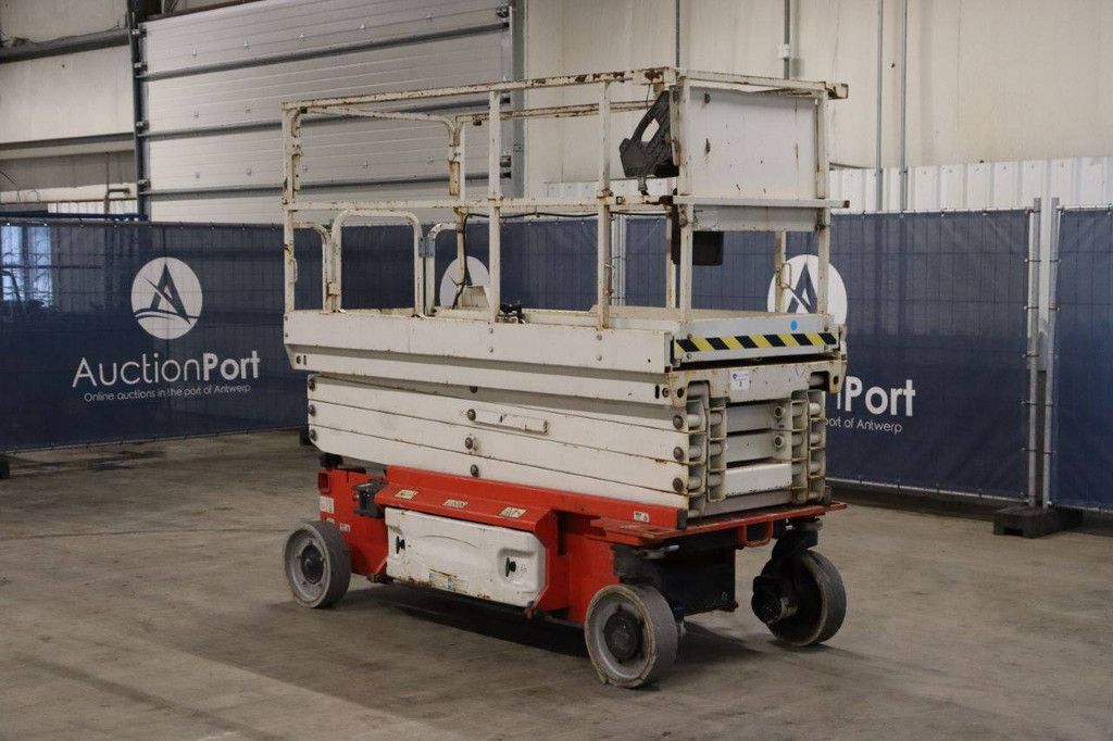 JLG 2646 ES Electric Scissor Lift 9.92m 2016