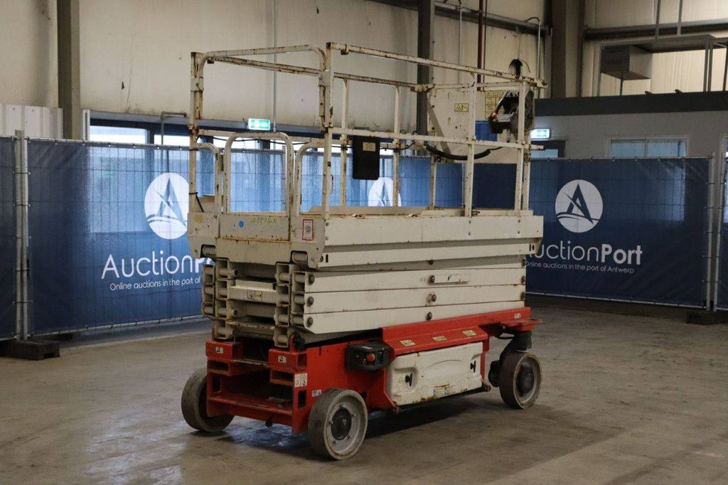 JLG 2646 ES Electric Scissor Lift 9.92m 2016