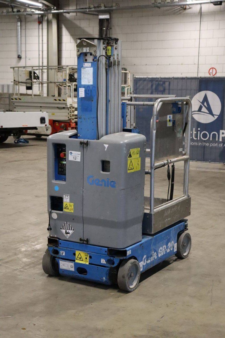 Genie GR-20 Electric Mast Lift 8m 2016