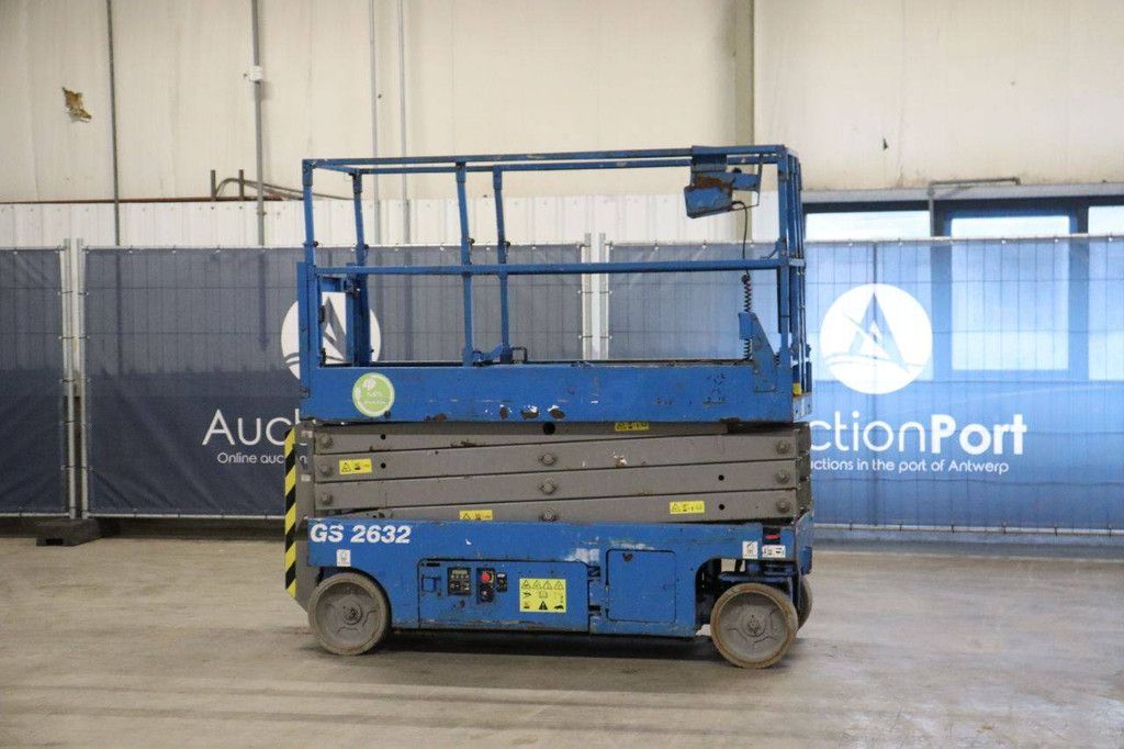 Scissor lift Genie GS 2632 Electric 9.96m 2014