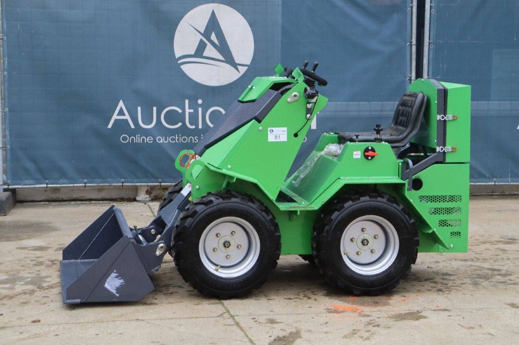 Articulated Loader Nycheki SK-911 Petrol New