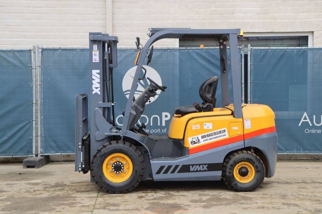 Forklift VMAX CPD25 Diesel 2500kg 3.0m 2023 New