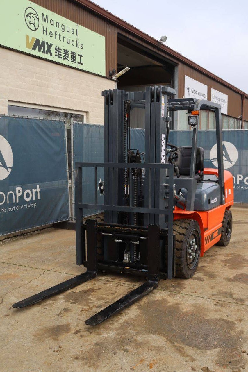 Forklift VMAX CPCD30 Diesel 3000kg New