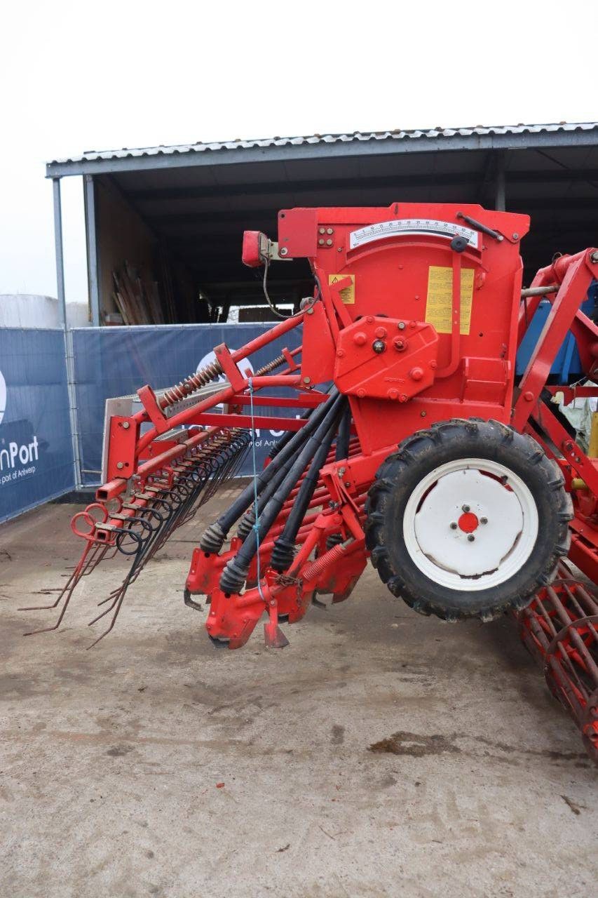 Seeder Gaspardo M300 2002 (Margin)