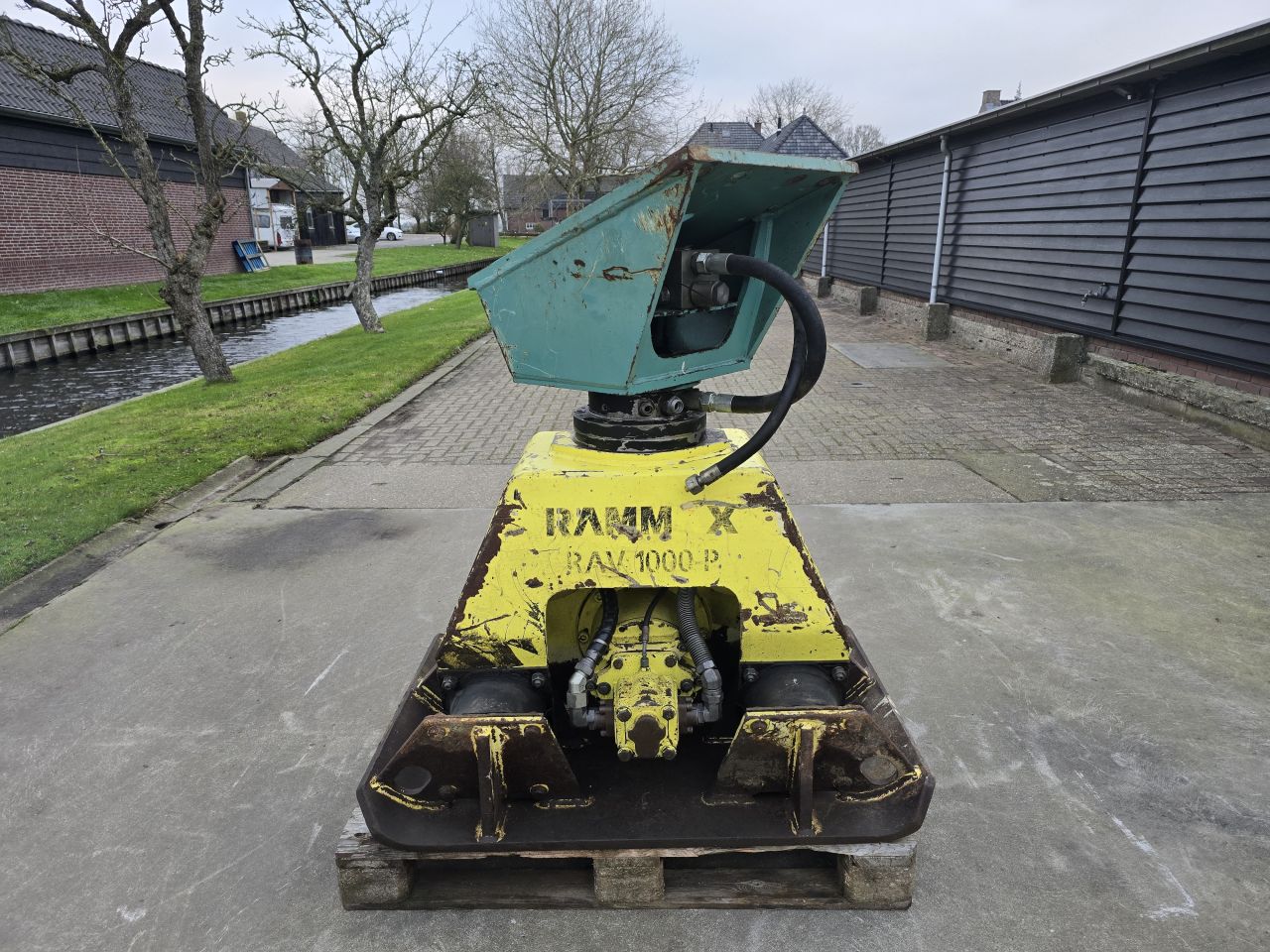 Ammann RAV 1000-P Trilblok met rotator