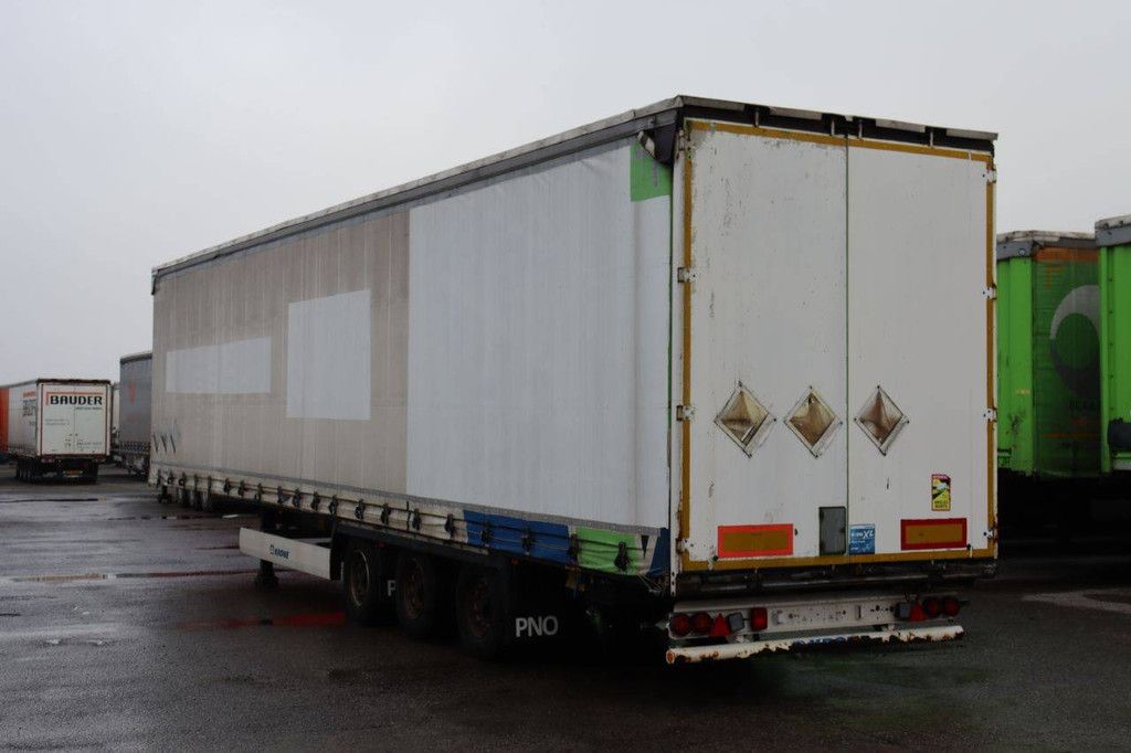 Krone SD sliding tarpaulin trailer
