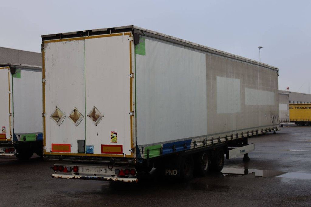 Krone SD sliding tarpaulin trailer