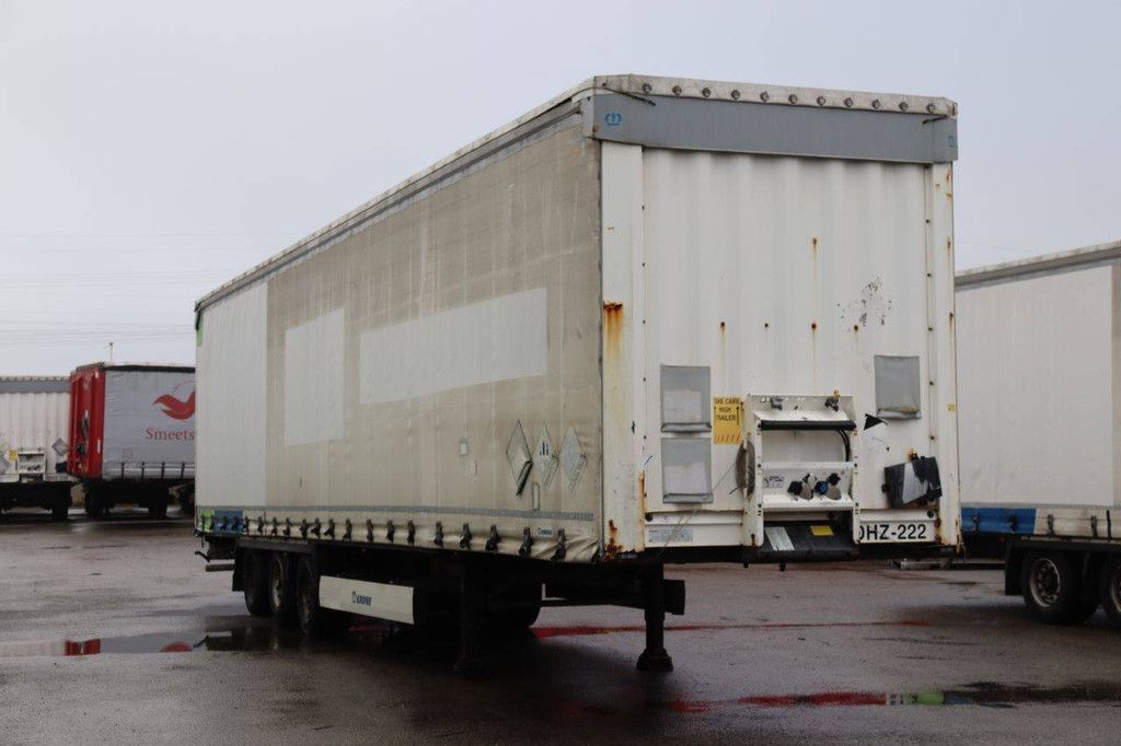 Krone SD sliding tarpaulin trailer