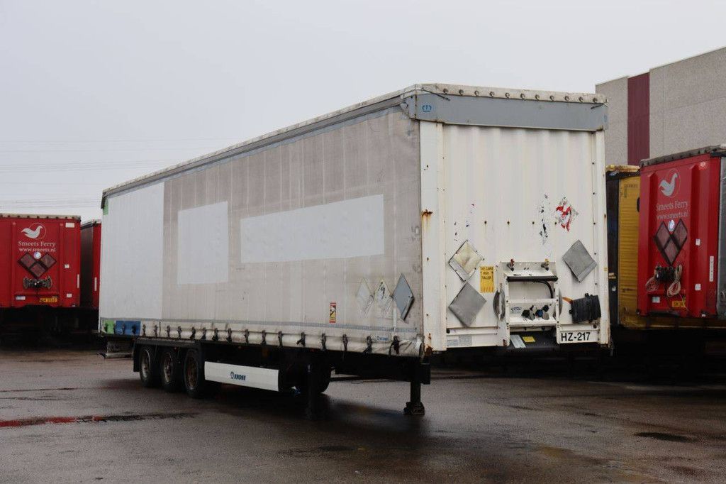 Krone SD sliding tarpaulin trailer