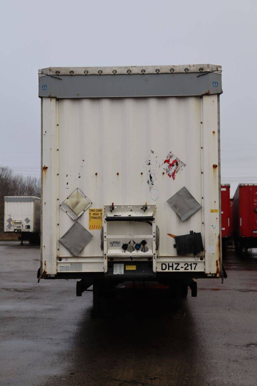 Krone SD sliding tarpaulin trailer
