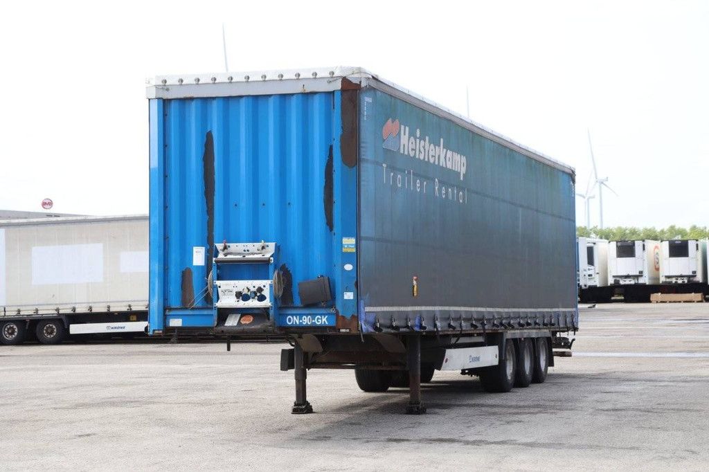 Krone SD sliding tarpaulin trailer