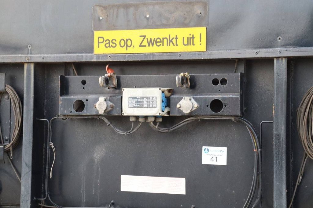 Pacton THD 339, Baujahr 1997, Planenauflieger