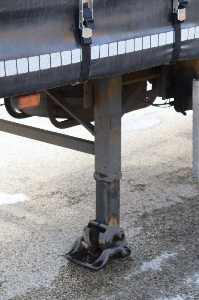 Pacton THD 339, Baujahr 1997, Planenauflieger