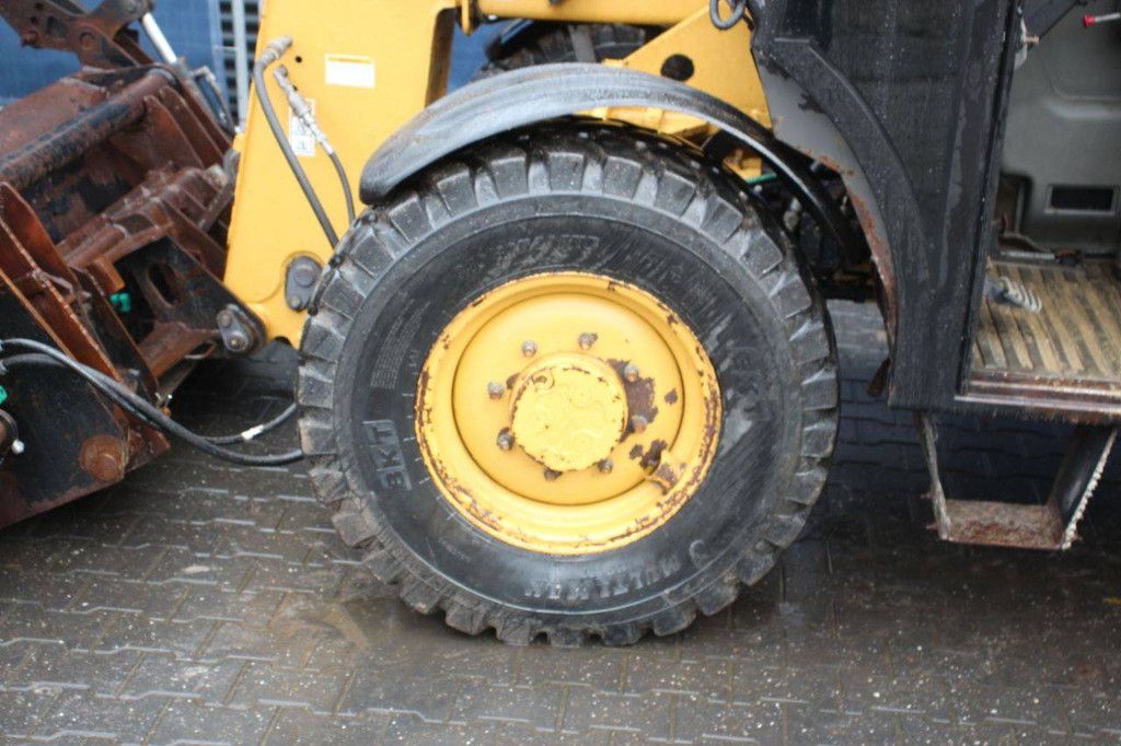 Verreiker Caterpillar TH215 Diesel 60kW 2500kg 5.5m