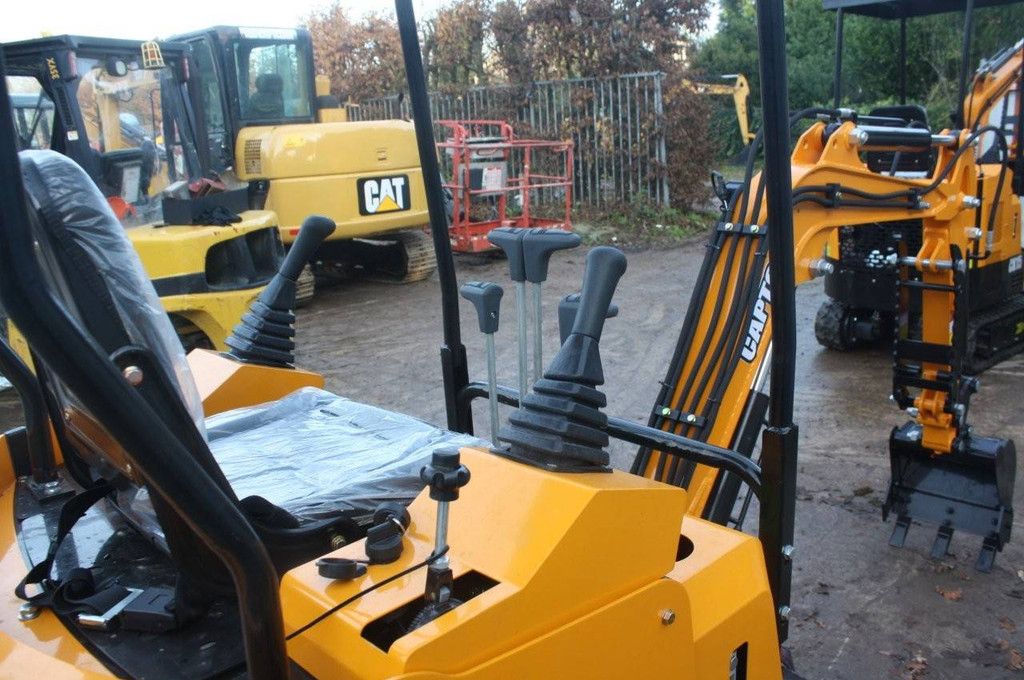 Mini excavator Captok 15 Petrol 2025